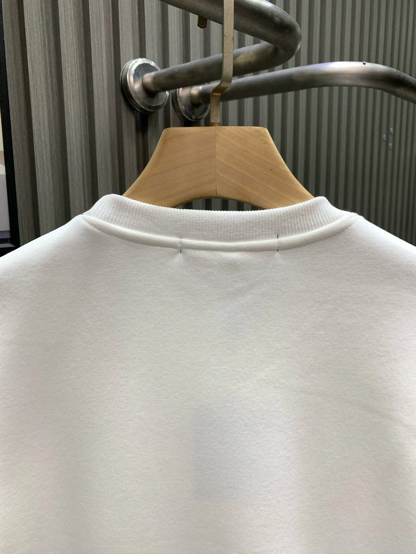 🅿️250 white